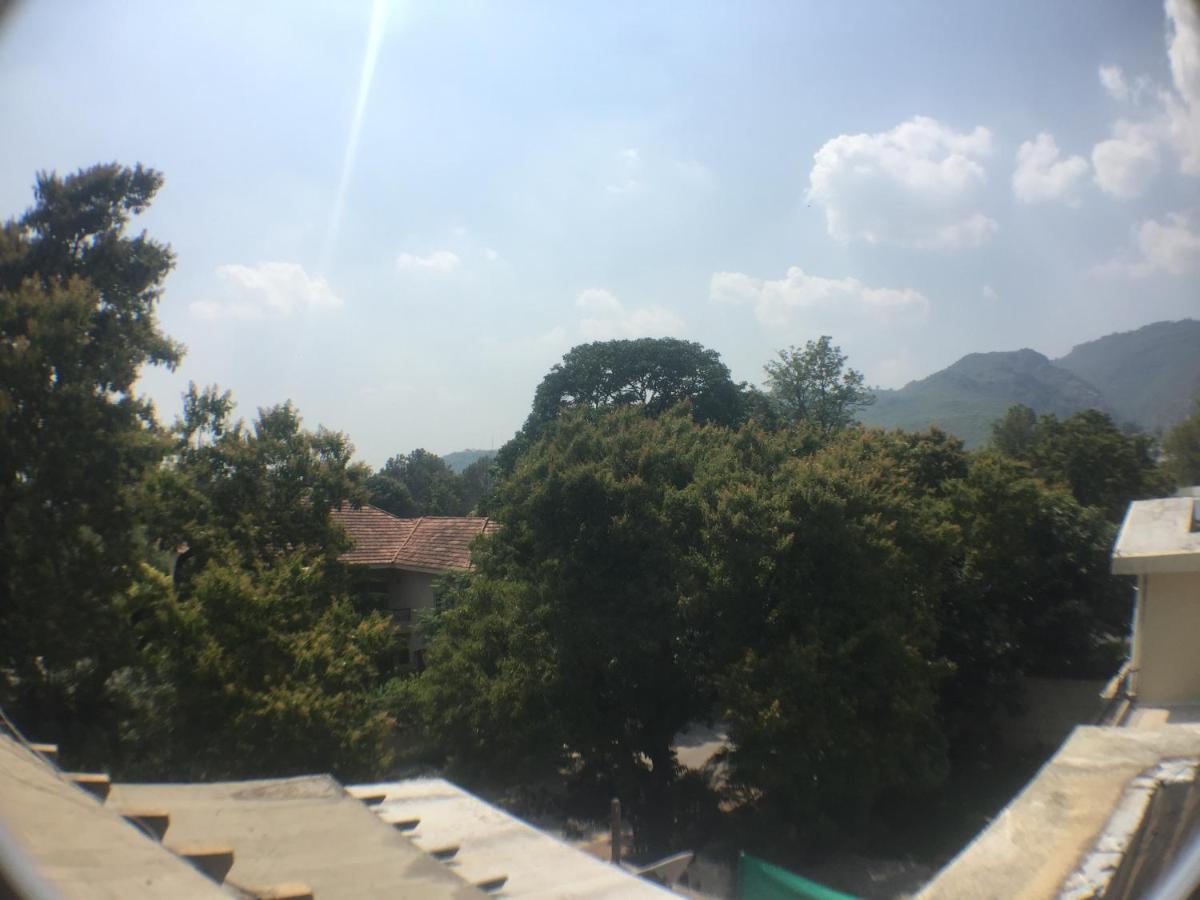 E Lodge Islamabad Exterior foto